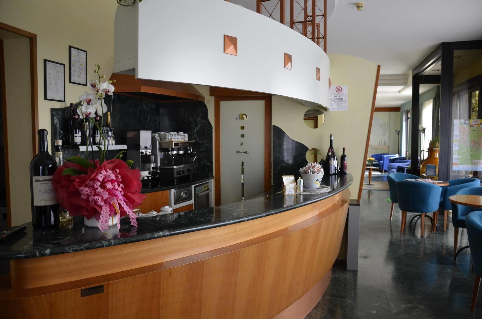 Hotel Alexander Fiorano Modenese Exterior foto